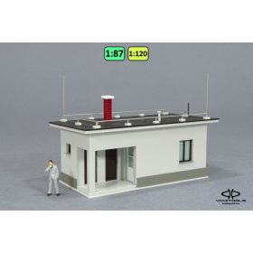 Trackside shanty {538}