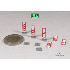 Előjelző táblák {2081}