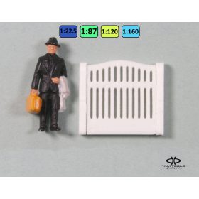 Hungarian railway fence {2111}