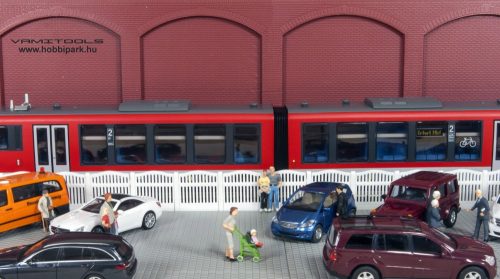 Hungarian railway fence {2111}