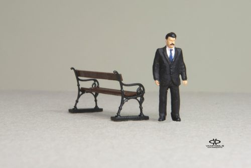 Cast iron bench {2249}