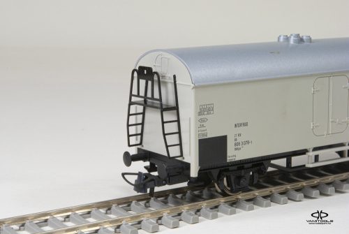 Ladder to Roco refrigerated wagon {2194}
