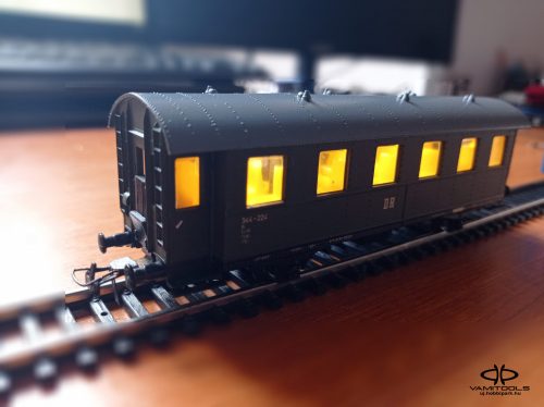 1:87 passenger wagon lighting 125mm, digital {2423A/B}