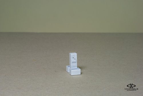 Drinking fountain {2433}