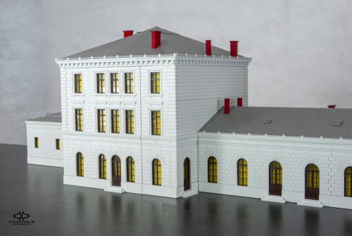 Railway station like Érsekújvár {547}