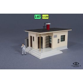 Trackside shanty {717}