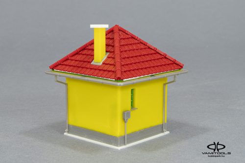 Trackside shanty {721}