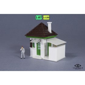 Trackside shanty {724}