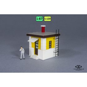 Trackside shanty {726}