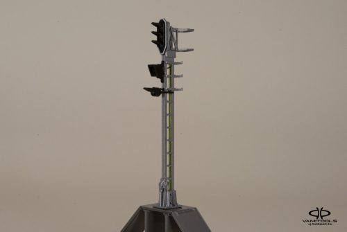 Railway signal GRY+G+W {2585}